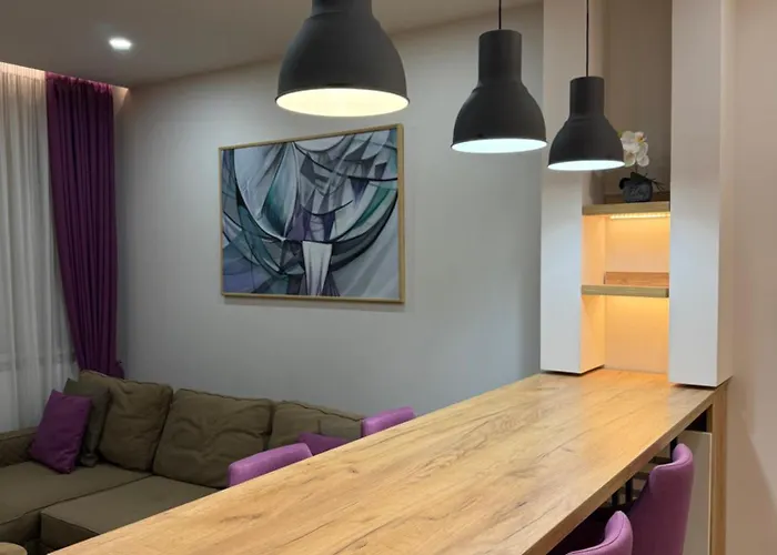 Iskra * زلاتيبور